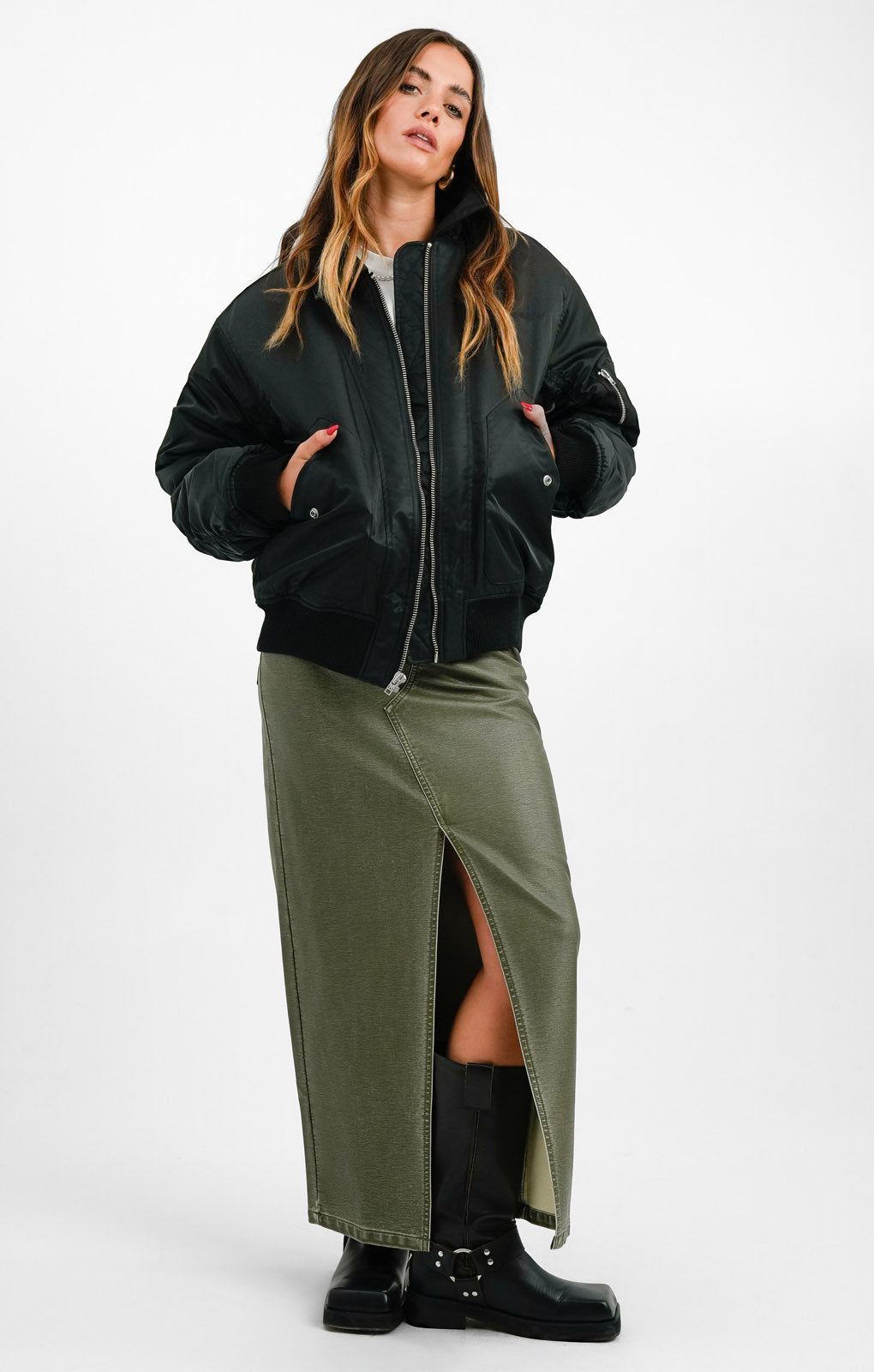 Wrangler Bomber Jacket With Collar And Ruching Detail In Black
