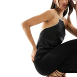 Na-Kd Contrast Detailed Halter Neck Top In Black