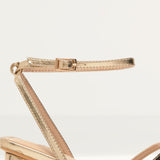 Schuh Samantha Block High Heels in Gold product image