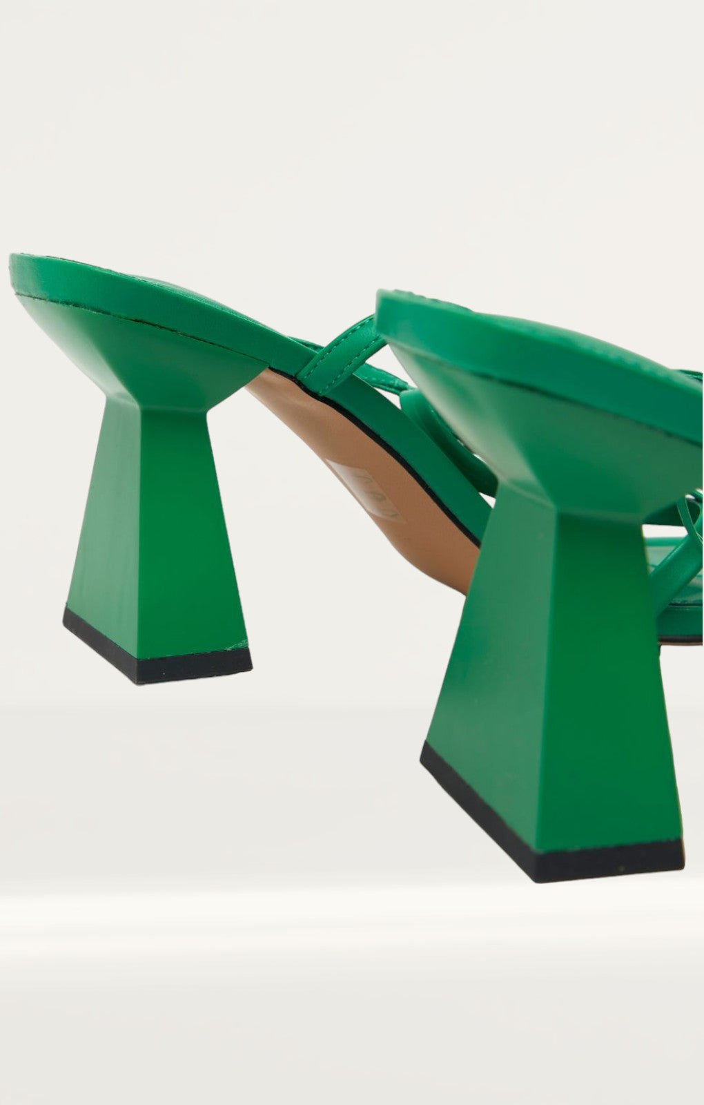 Schuh Scarlett Flared Block High Heels in Green product image