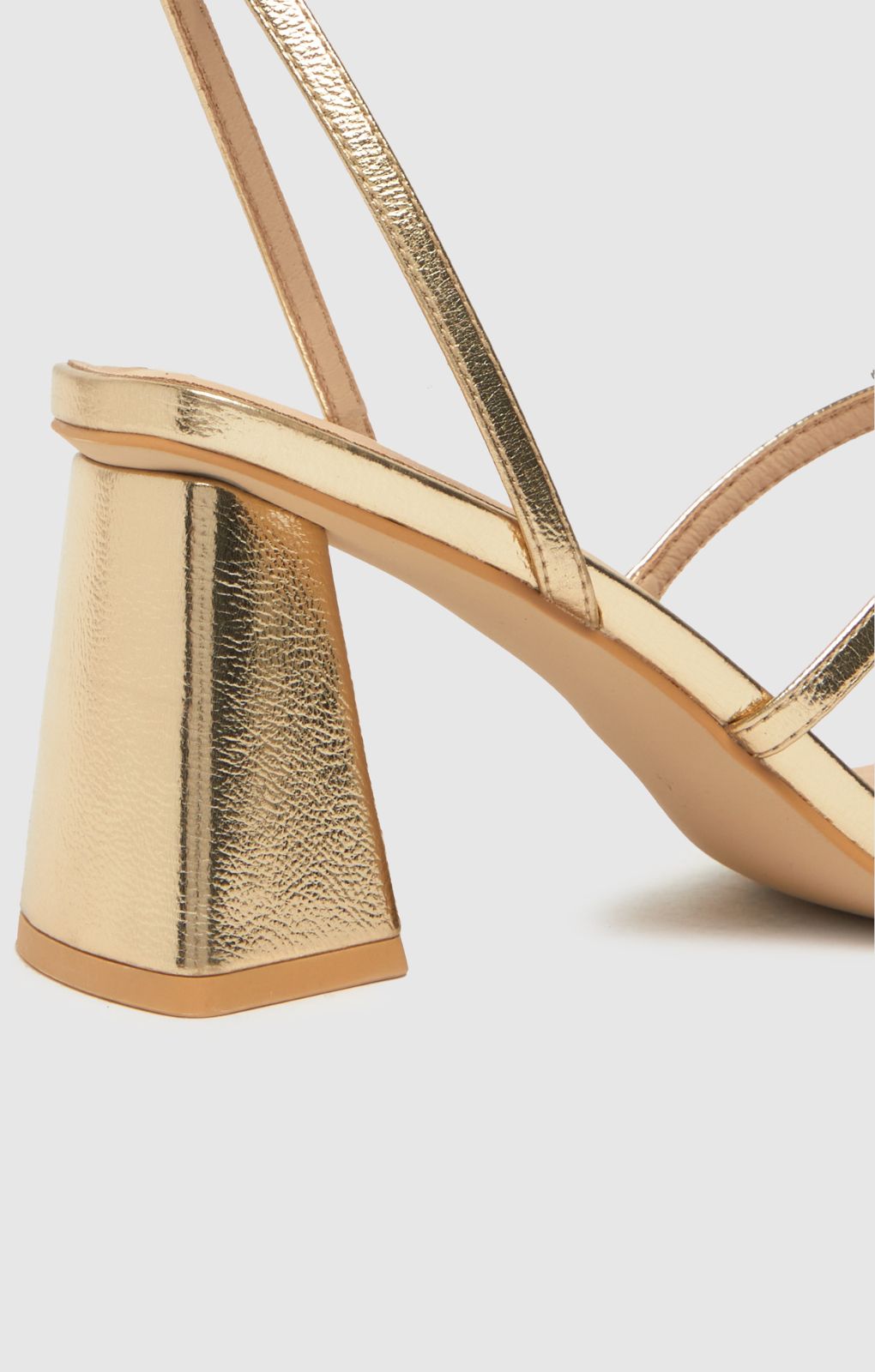 Schuh Samantha Block High Heels in Gold