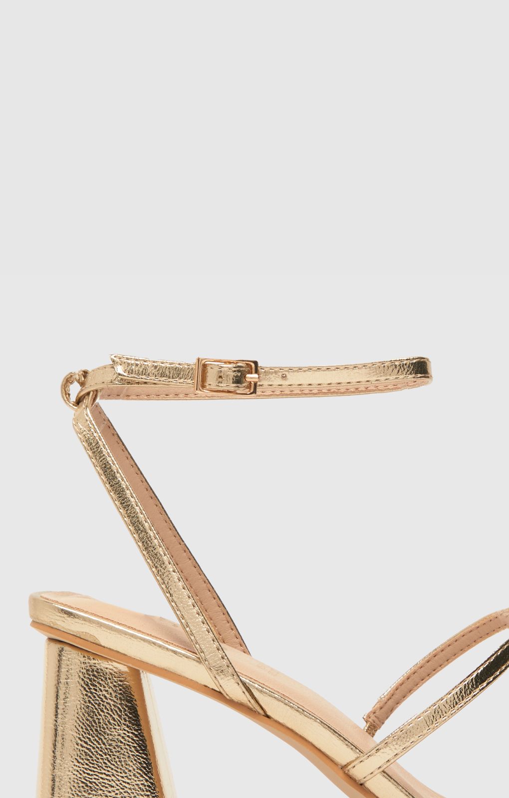 Schuh Samantha Block High Heels in Gold