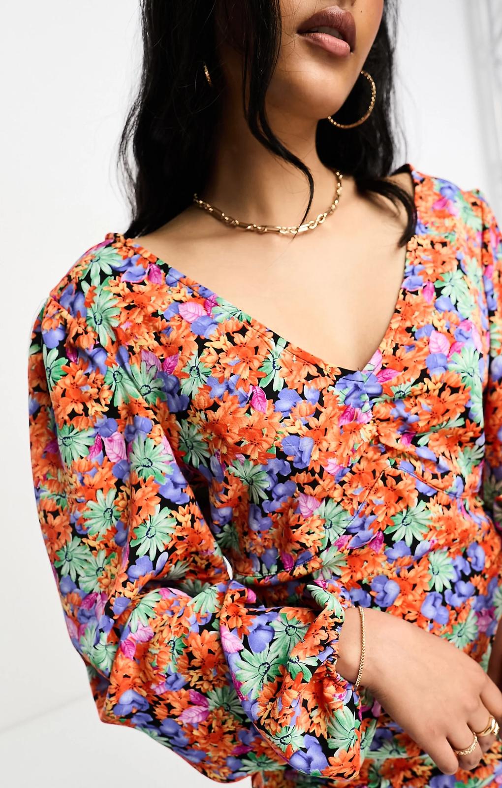 Vila Ruched Front Midi Dress In Red Floral Pint – dresses by Vila, available to rent from Hirestreet